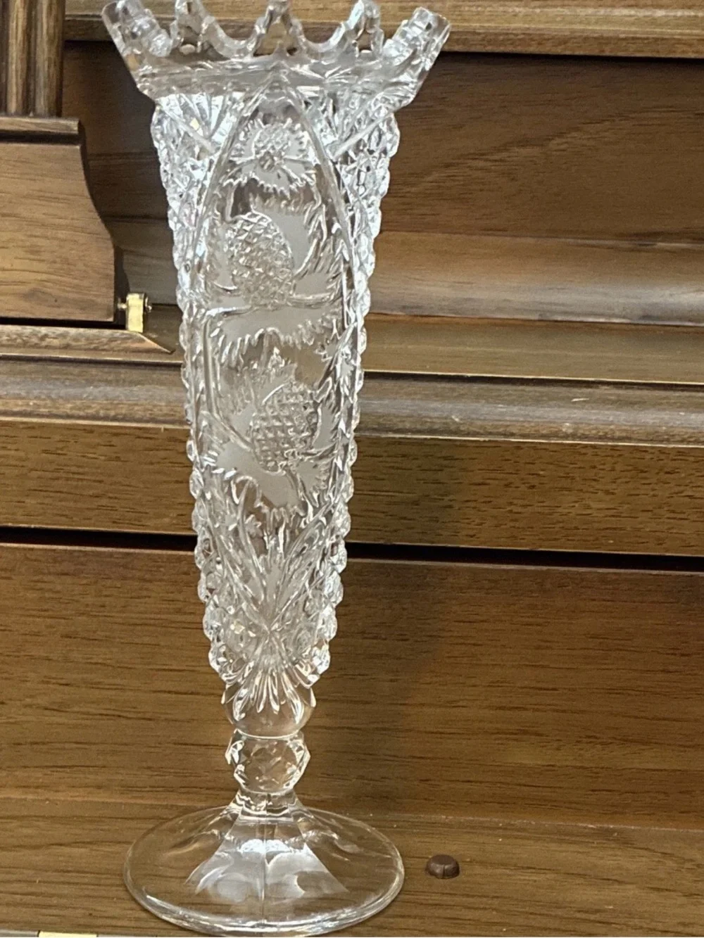 Hofbauer Crystal Vase 9.5” West Germany Botanical Sawtooth Rim RARE Pinecone